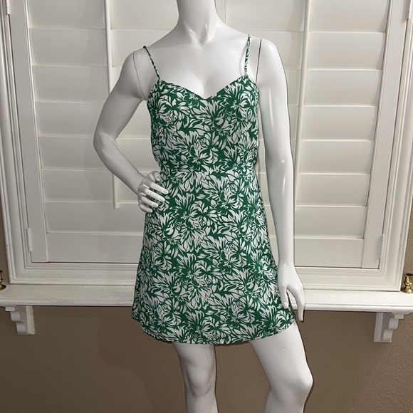 Lulus Dresses & Skirts - Lulus On The Riviera Green Floral Print Tie-Back
Mini Dress
